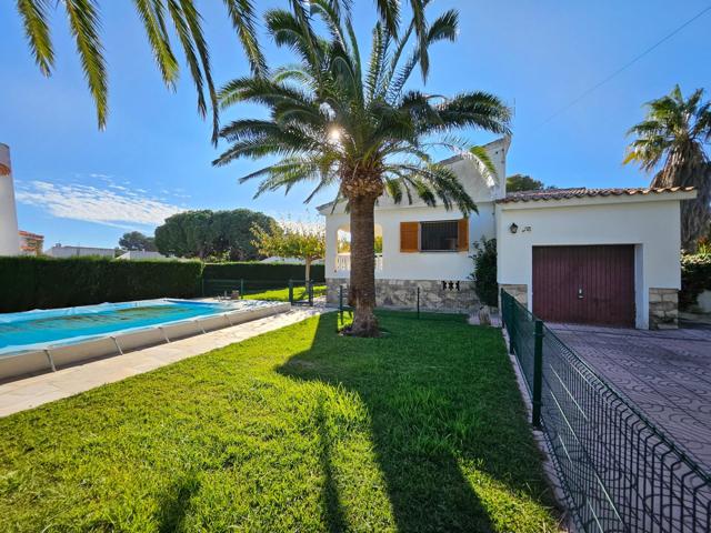 Chalet con piscina y jardín a 600 metros del mar mediterráneo photo 0