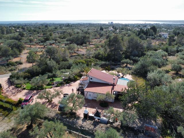 Encantadora finca rústica ecológica con olivos centenarios y vistas al mar en la Costa Dorada photo 0