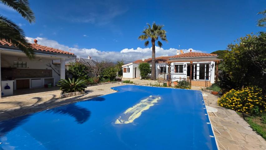 Tu refugio junto al mar! Exclusiva casa a solo 300 metros de las mejores calas de la Costa Dorada 🌊 photo 0
