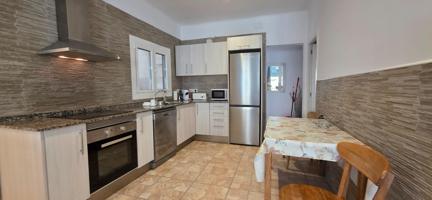 Apartamento de 94 m² Totalmente Reformado a un Paso del Mar photo 0