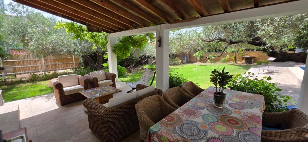 Encantadora Villa Independiente con Jardín Mediterráneo y Piscina Privada photo 0
