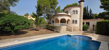 Chalet con piscina privada en tranquila urbanización de l’Ametlla de Mar, cerca de las mejores calas photo 0