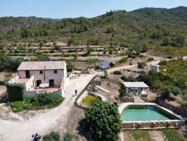 Exclusiva finca rústica con masía restaurada, naturaleza mediterránea y total autosuficiencia en Tivissa photo 0