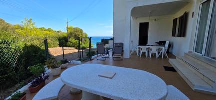Apartamento con terraza y acceso directo a cala en Las Tres Calas, L’Ametlla de Mar photo 0