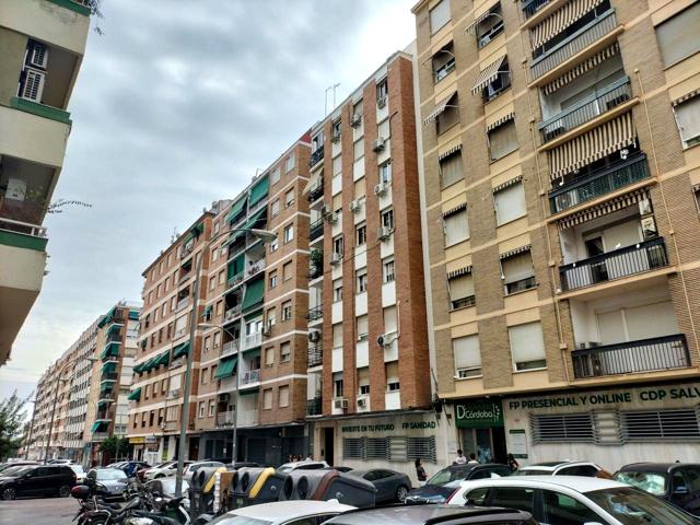 BARRAQUER - 131 M2 - EXTERIOR - 4 DORMITORIOS - MAGNÍFICAS VISTAS - 189.000 € photo 0