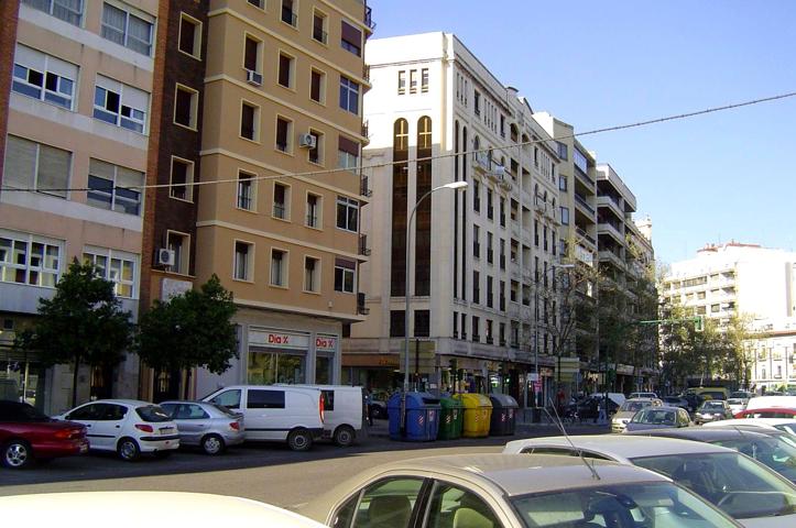 PLAZA DE COLÓN - AMUEBLADO - 4 DORMITORIOS - 115 M2 - MAGNÍFICAS VISTAS - CLIMATIZADO - 750 € MES photo 0