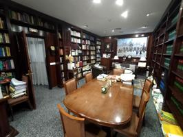 TEJARES - LOCAL DE OFICINA PARA MÚLTIPLES USOS - ENTRADA INDEPENDIENTE - DOS PLANTAS - 425 M2 - 475.000 € photo 0
