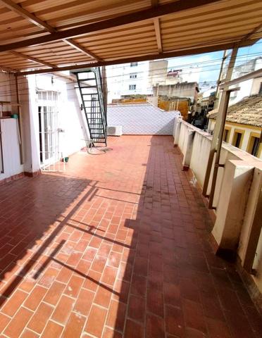 CENTRO - JUNTO TRINIDAD - 2 DORMITORIOS - AMUEBLADO - CLIMATIZADO - 535 € MES photo 0