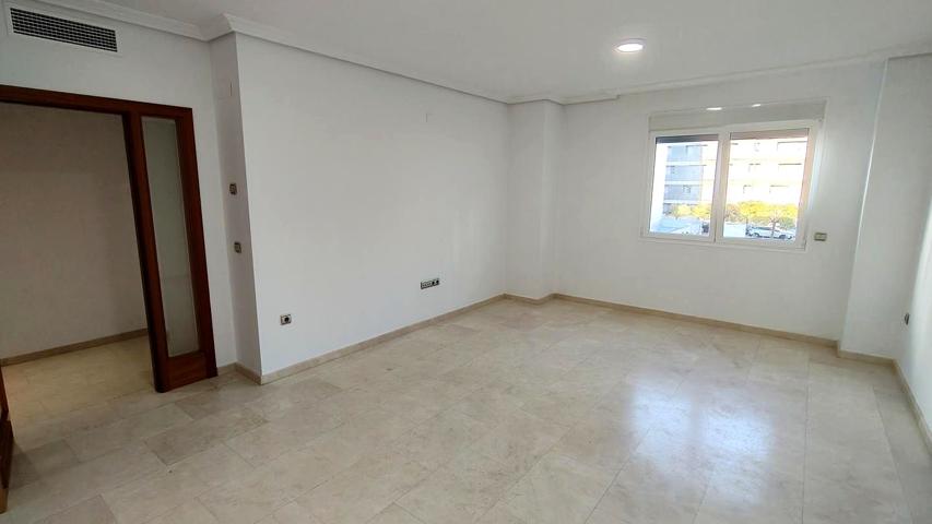 JUNTO HOTEL CÓRDOBA CENTER - PISO ALQUILER 108 M2 - 2 DORMITORIOS - 2 BAÑOS - CLIMATIZADO - COCHERA OPCIONAL - 830 € MES photo 0