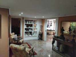 CENTRO, AMPLIA VIVIENDA EN VENTA JUNTO A RONDA DE LOS TEJARES photo 0