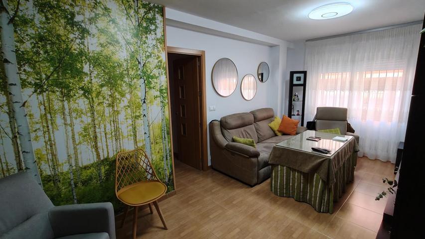 JUNTO VIRGEN DE LAS ANGUSTIAS - 77 M2 - IMPECABLE - 3 DORMITORIOS - TERRAZA EXTERIOR - 1ª PLANTA - 148.000 € photo 0