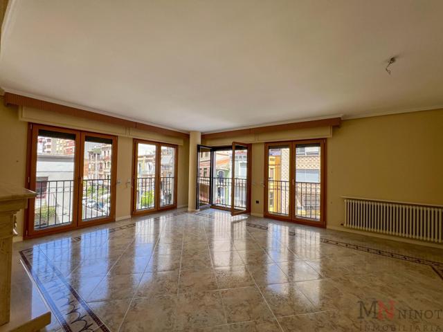 Piso En venta en Centro, Castellón photo 0