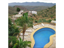 EXCLUSIVA VILLA EN BEDAR photo 0