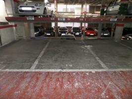 Plaza de parking en venta en C- Albareda, zona La Torrassa photo 0