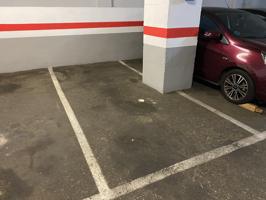 Plaza de parking a Sants para motos photo 0