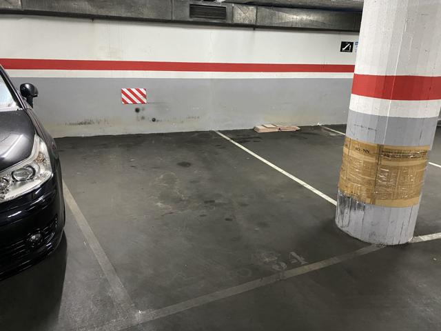 Parking con trastero en Collblanc photo 0