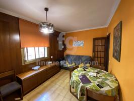 Piso en venta a Sants-Badal photo 0