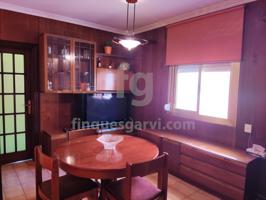 Piso en venta a Sants-Badal photo 0