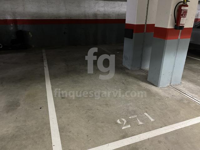 Parking en alquiler en Crta de Collblanc photo 0