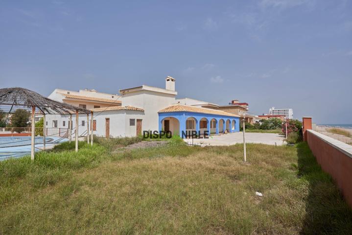 Unifamiliar En venta en El Perellonet, Valencia photo 0