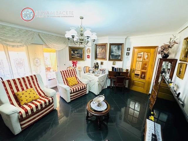 API LUNA AB VENDE PRECIOSO PISAZO CERCA TAMOS CON BUEN GARAJE Y TRASTERO photo 0