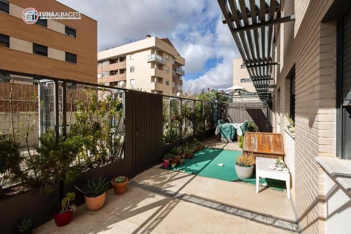 API LUNA INMOBILIARIA VENDE ESPECTACULAR BAJO photo 0