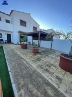 ADOSADO EN AVENIDA DIPUTACIÓN CON CARBONEROS photo 0