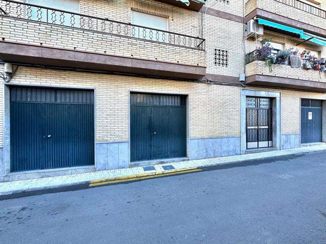 LOCAL EN VENTA EN ARMILLA photo 0