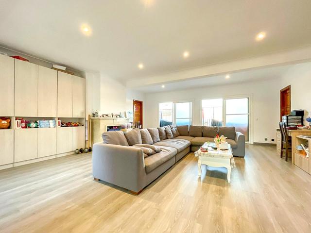 MODERNO Y AMPLIO PISO EN INCA photo 0