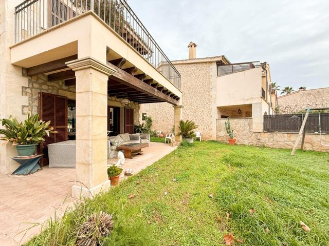 CHALET ADOSADO EN CON PISCINA EN PUIGPUNYENT photo 0