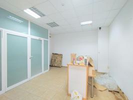 MAGNIFICO LOCAL! IDEAL GRANDES EMPRESAS-CLINICAS-COWORKING photo 0
