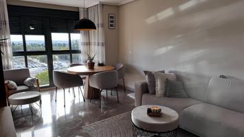 PISO SEMINUEVO CON PLAZA DE GARAJE photo 0