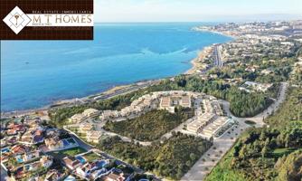 CASA PAREADA A ESTRENAR - VISTAS PANORÁMICAS AL MAR JUNTO A CAMPO DE GOLF Y FRENTE AL MAR photo 0