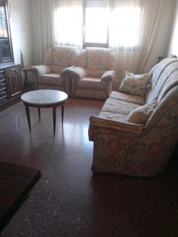 PISO LAS FUENTES: Amplio y Confortable en el Corazón de la Ciudad photo 0