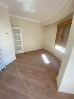 Piso Totalmente Reformado a Estrenar en Épila, Ideal para Vivir con Comodidades de Ciudad photo 0