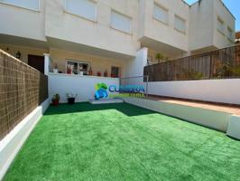 ADOSADO EN URBANIZACIÓN TORREGUIL photo 0