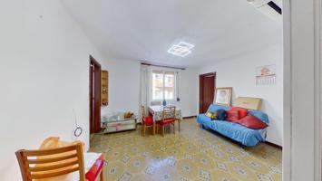 Piso en venta en Barcelona de 44 m2 photo 0