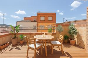 Piso en venta en Barcelona de 92 m2 photo 0