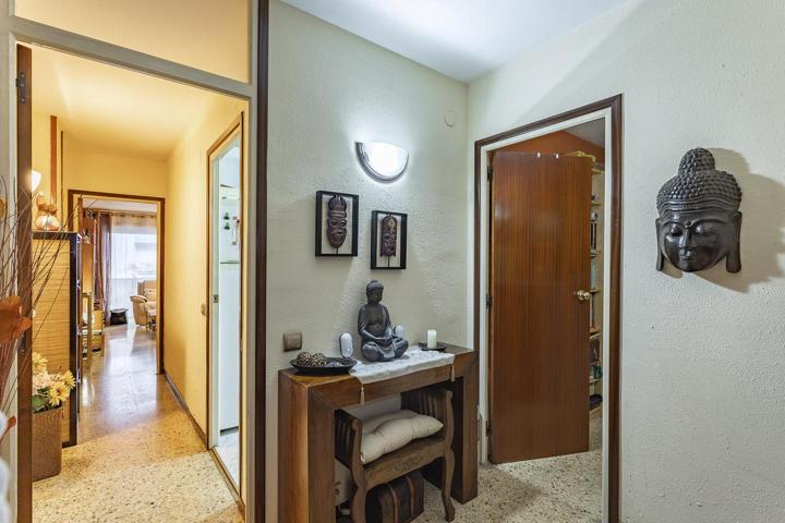 Piso en venta en Barcelona de 82 m2 photo 0