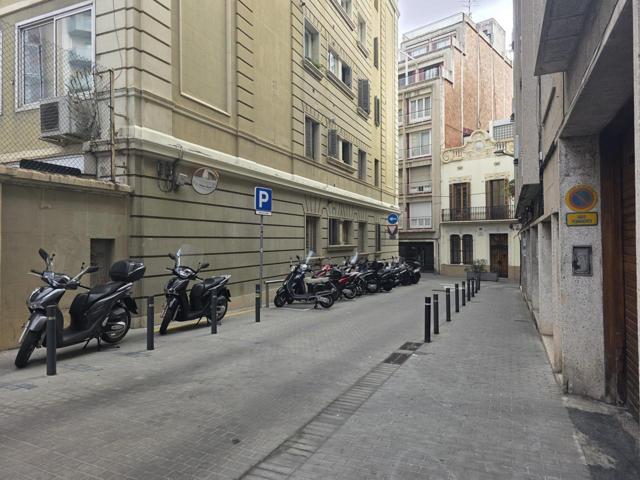 Piso en venta en Barcelona de 75 m2 photo 0