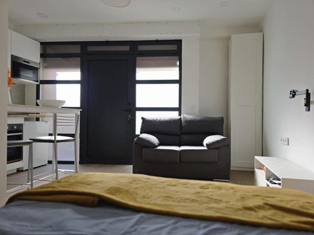 Estudio en venta en Barcelona de 30 m2 photo 0