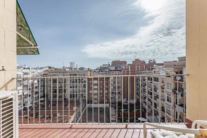 Piso en venta en Barcelona de 132 m2 photo 0