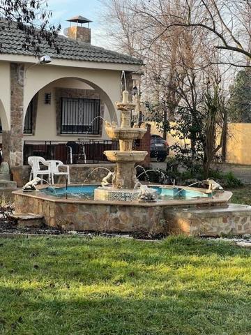 VENTA ESPECTACULAR CHALET CON PARCELA photo 0