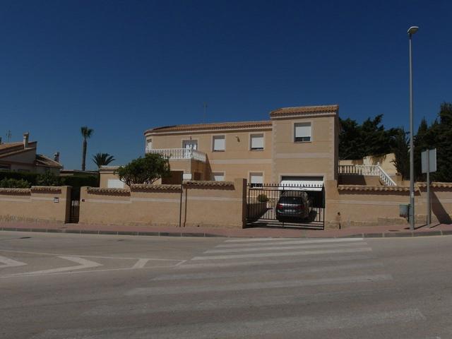 Villa En venta en San Fulgencio photo 0