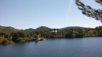 SE VENDE PARCELA URBANA EN LAS JARAS A ORILLA DEL LAGO photo 0