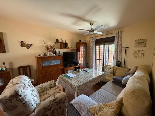 🏡 Casa Adosada de 2 Plantas en Calle Tolerancia – La Victoria (Córdoba) photo 0