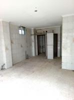 LOCAL a Reformar de 2 Plantas y en Esquina. PARKING incluido. Avda. Granada con Calle Jaén. photo 0