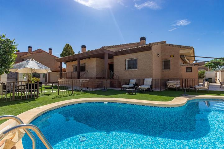 IMPRESIONANTE CHALET EN LA ALMAJADA!! photo 0