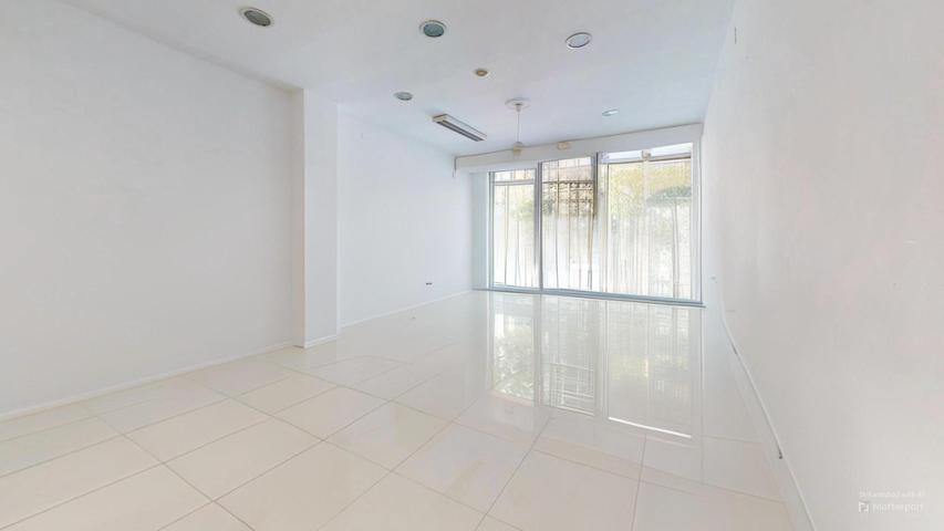 LOCAL COMERCIAL CON POSIBILIDAD DE CONVERSION EN APARTAMENTO photo 0