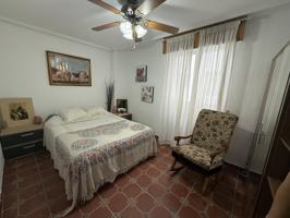 apartamento de 2 dormitorios, 1 baño, cerca de todos los servicios photo 0